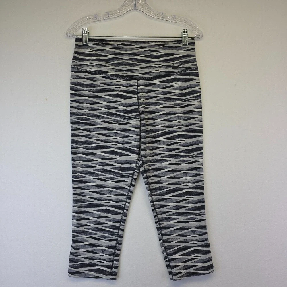 Nike Leggings Womens L Gray Skinny Mid Rise Capri Stretch Running Athleisure Gym